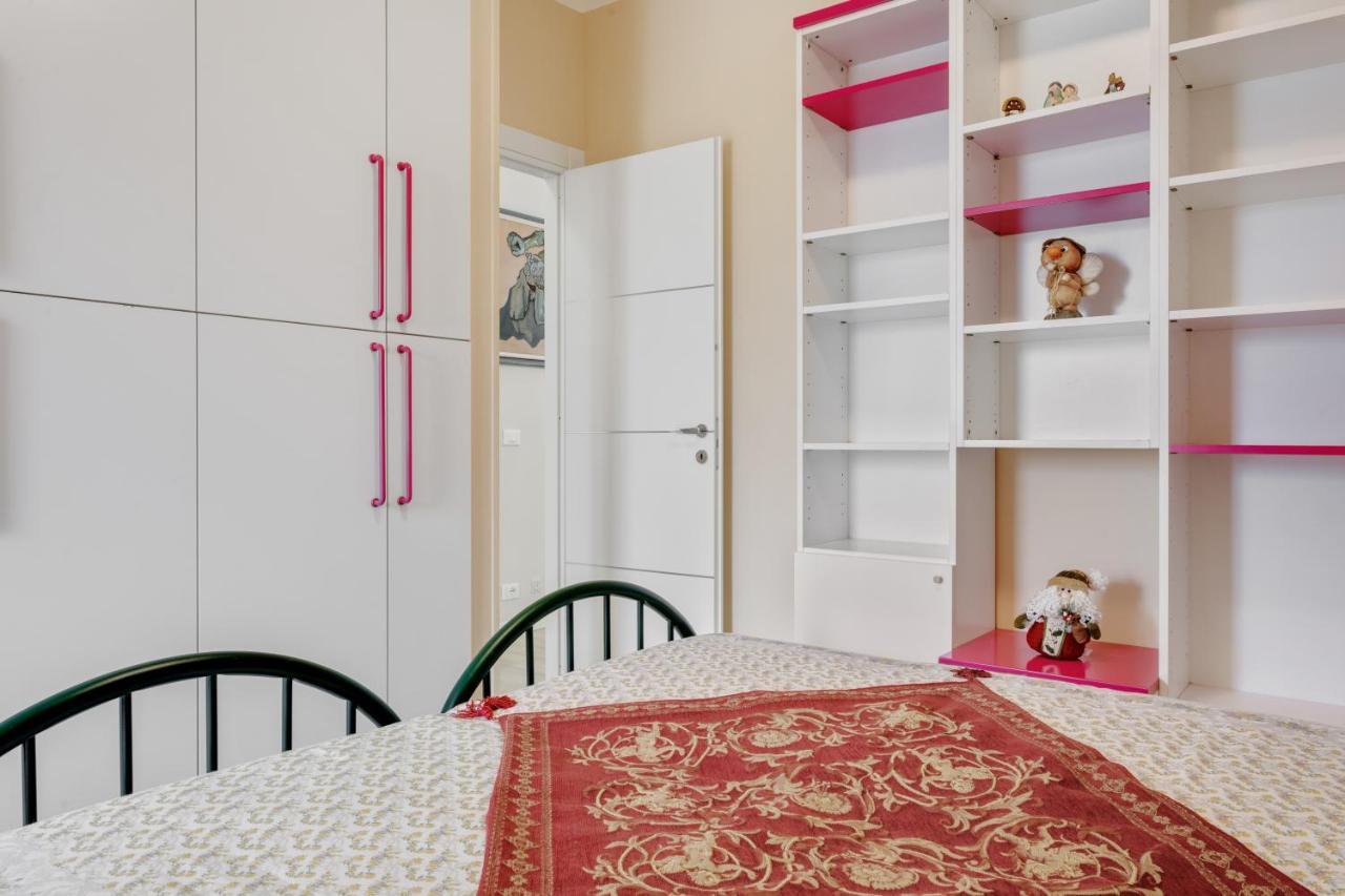 Appartement Luni Mare Bright Terrace Flat With Parking à Marinella di Sarzana Extérieur photo